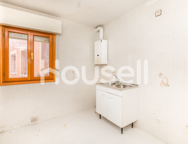 House-Villa For sell in Hoyo De Pinares, El in Ávila 