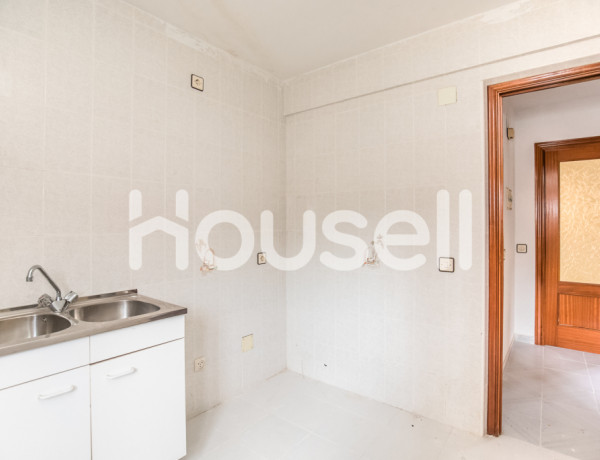 House-Villa For sell in Hoyo De Pinares, El in Ávila 