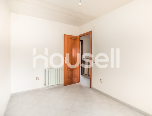 House-Villa For sell in Hoyo De Pinares, El in Ávila 