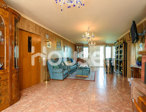 House-Villa For sell in Oviedo in Asturias 