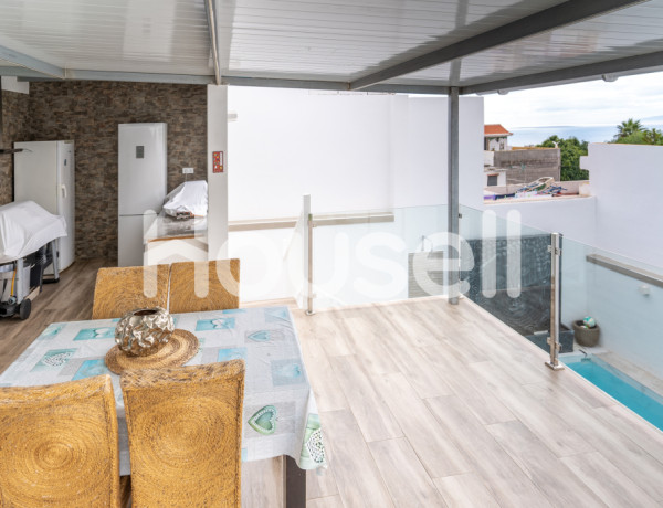 House-Villa For sell in Adeje in Santa Cruz de Tenerife 