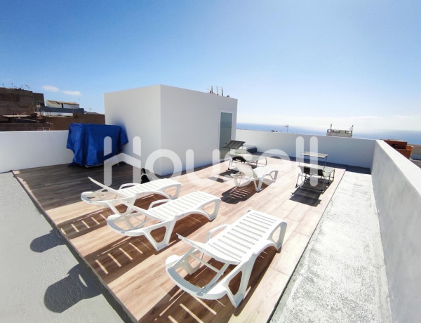 House-Villa For sell in Adeje in Santa Cruz de Tenerife 