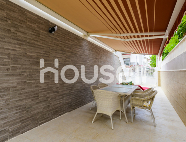 House-Villa For sell in Oropesa Del Mar in Castellón 