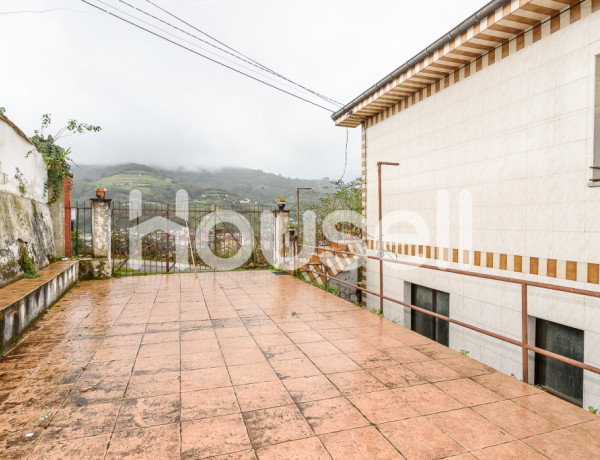 Casa en venta de 190 m² Avenida Aldea Arriondo, 33600 Mieres (Asturias)