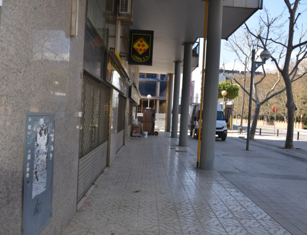 Commercial Premises For sell in Cornellá De Llobregat in Barcelona ALMEDA