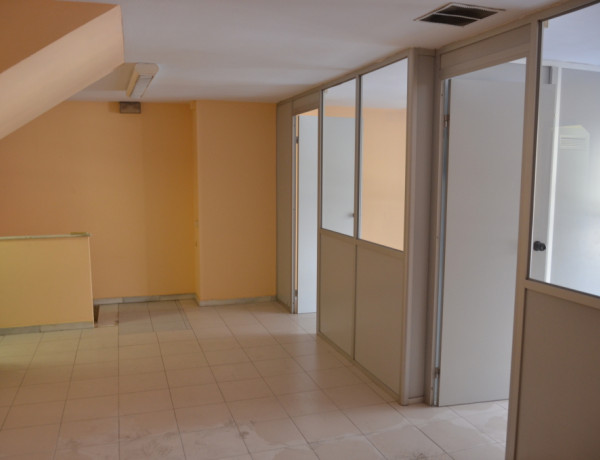 Local comercial en Venta en Cornella De Llobregat Barcelona ALMEDA