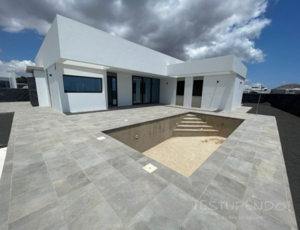 House-Villa For sell in Teguise (Lanzarote) in Las Palmas 