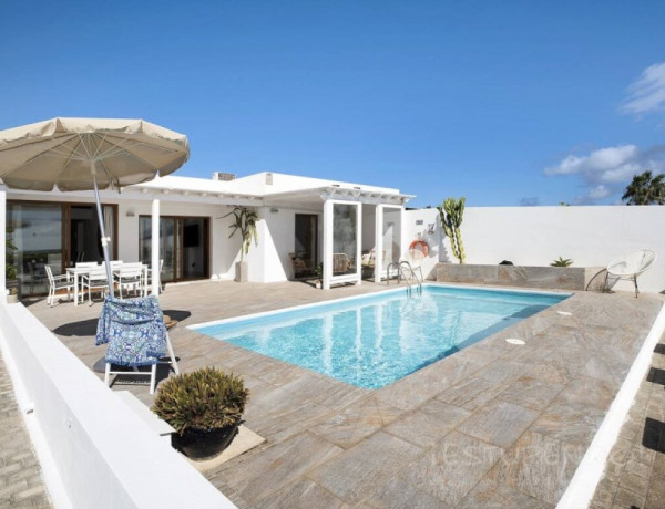 House-Villa For sell in Yaiza (Lanzarote) in Las Palmas 