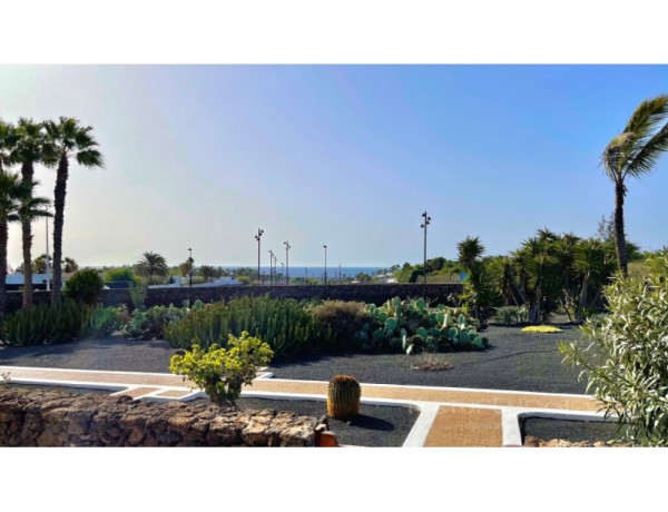 House-Villa For sell in Yaiza (Lanzarote) in Las Palmas 