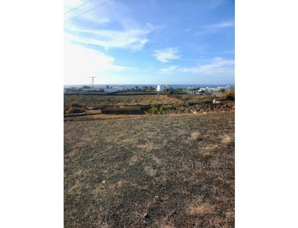 Residential land For sell in Breñas, Las (Lanzarote) in Las Palmas 