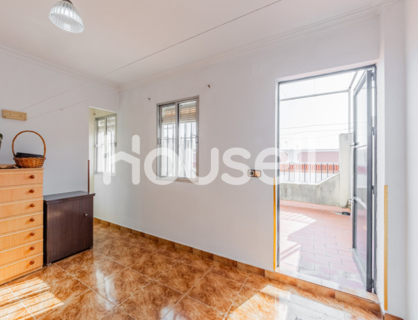 Casa en venta de 101 m² Calle Navarra, 41702 Dos Hermanas (Sevilla)