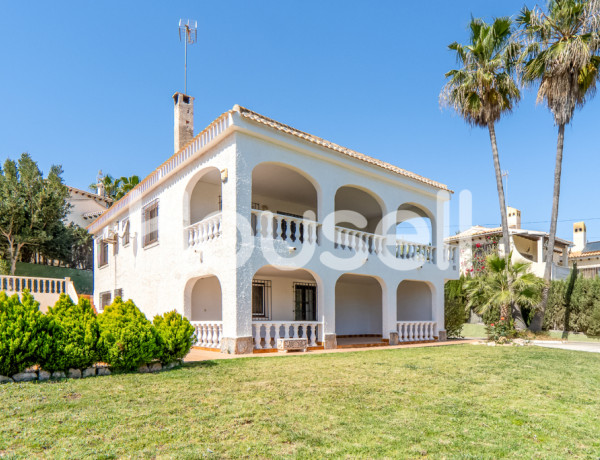 Chalet en venta de 260 m² Calle Azucenas, 03189 Orihuela Costa (Alacant)