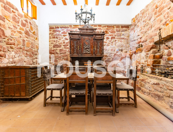 House-Villa For sell in Vilafames in Castellón 