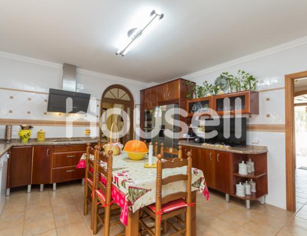 House-Villa For sell in Alhaurin De La Torre in Málaga 