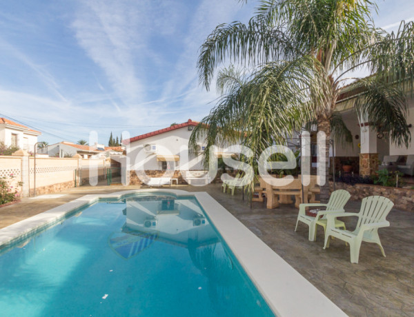 House-Villa For sell in Alhaurin De La Torre in Málaga 