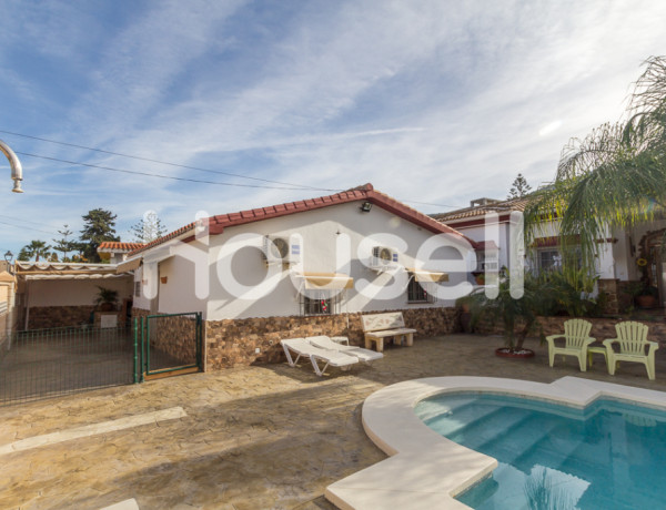 House-Villa For sell in Alhaurin De La Torre in Málaga 