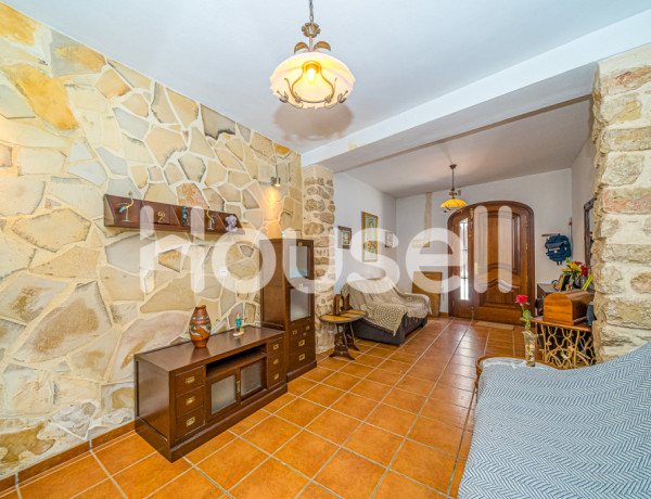 House-Villa For sell in Benissa in Alicante 