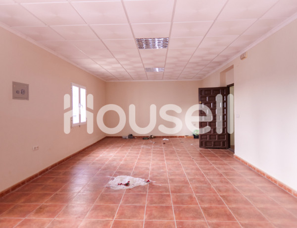 Casa en venta de 720 m² Calle Enrique Moreno, 23440 Baeza (Jaén)