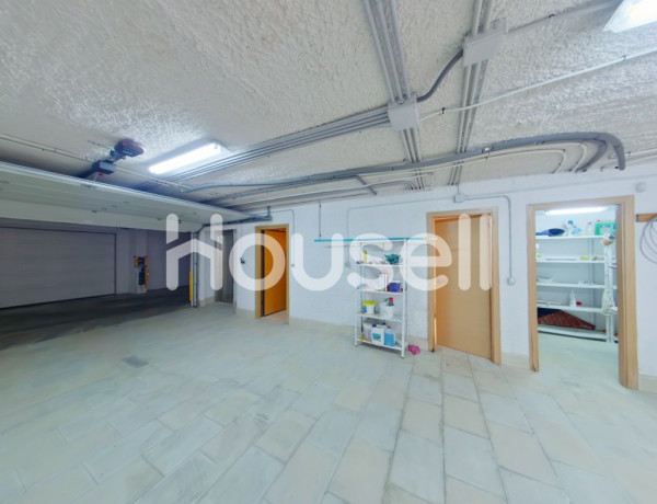 Espectacular chalet pareado de 340m², de superficie con una parcela de 60 m²en   Avenida Las Mimosas, 03509 Benidorm (Alacant)