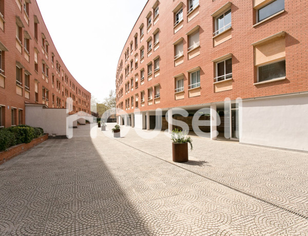 Amplio piso de 112  m² en Avenida Avinguda de Collserola,  08750 Molins de Rei (Barcelona)