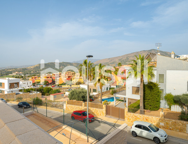 Espectacular chalet de 323 m² de superficie y 400 m² de parcela  en Calle Jaén, 03509 Finestrat (Alacant)