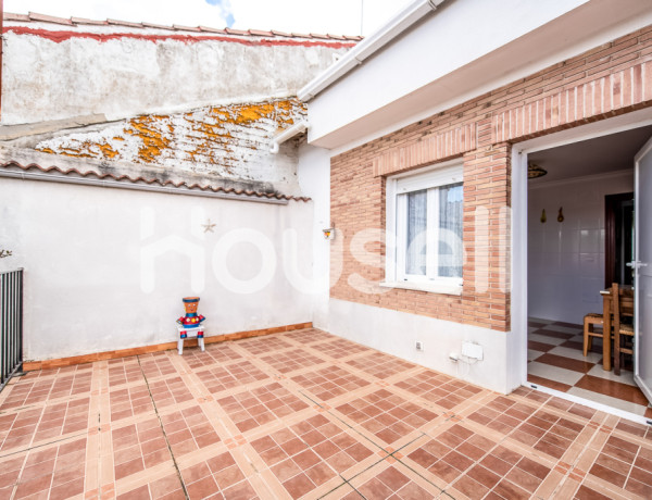 Casa en venta de 106 m² en Calle Larga, 47238 Alcazarén (Valladolid)