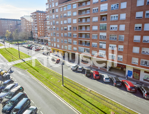 Piso en venta de 93 m² Juntas Generales Kalea, 01010 Vitoria-Gasteiz (Araba)