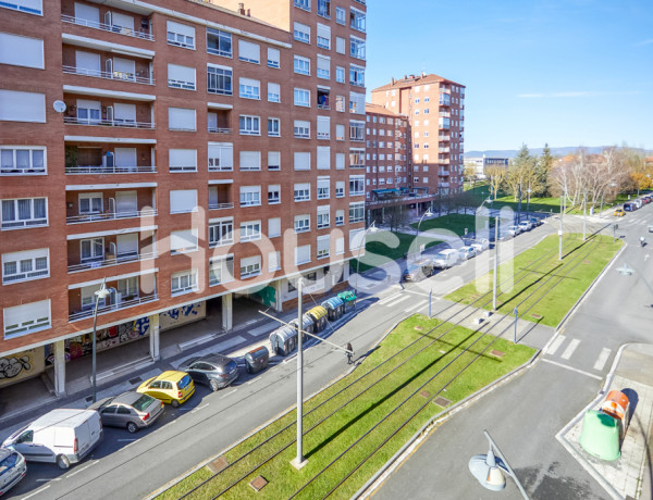 Flat For sell in Vitoria in Álava 