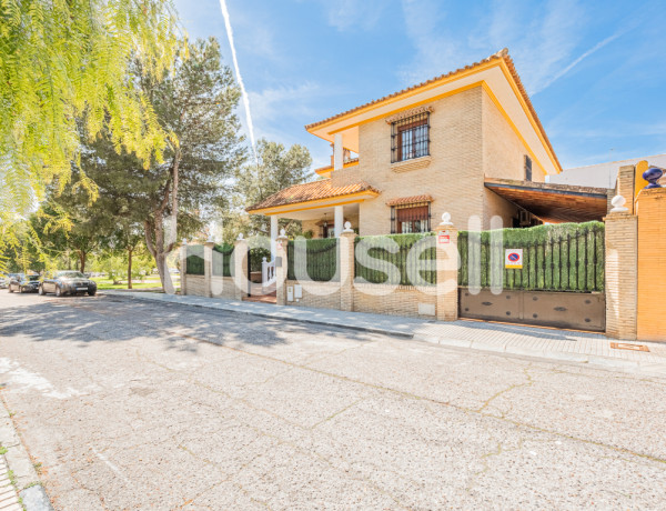 Chalet en venta de 444 m² Calle Antonio Pérez 1, bj, 41930 Bormujos (Sevilla)