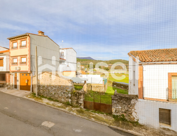 House-Villa For sell in Arenas De San Pedro in Ávila 