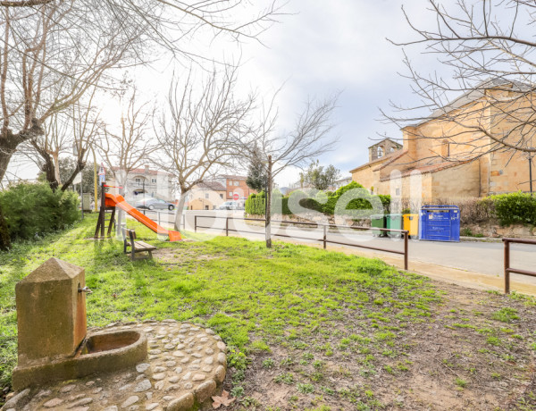 House-Villa For sell in Arenas De San Pedro in Ávila 