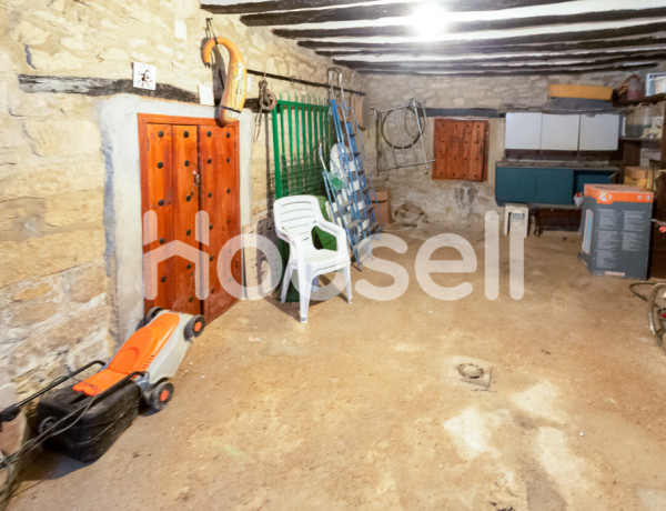 Town house For sell in Ribera Baja in Álava 