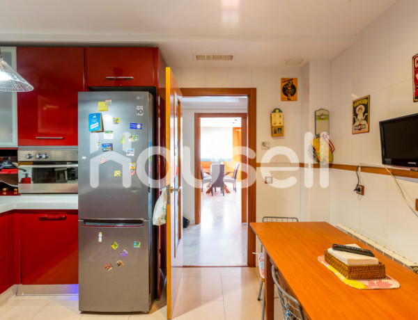 Piso en venta de 137 m² Calle Coronel Aureliano Buendía, 10005 Cáceres