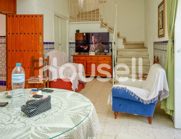 Casa en venta de 253 m² Calle Santa Ángela de la Cruz, 41710 Utrera (Sevilla)