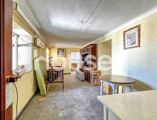 Casa en venta de 253 m² Calle Santa Ángela de la Cruz, 41710 Utrera (Sevilla)