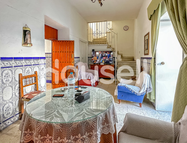 Casa en venta de 253 m² Calle Santa Ángela de la Cruz, 41710 Utrera (Sevilla)