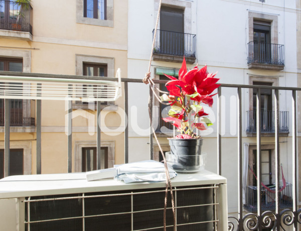 Piso en venta de 89 m² en Calle de Valldonzella, 08001 Barcelona