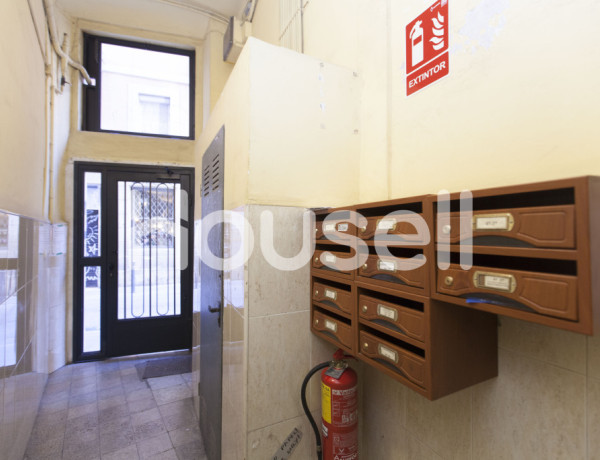 Piso en venta de 89 m² en Calle de Valldonzella, 08001 Barcelona