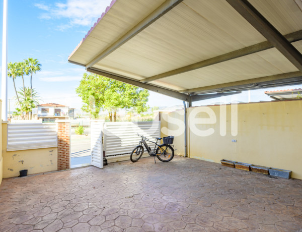 Casa en venta de 232 m² Camino del Serradal, 12100 Castellón de la Plana/Castelló de la Pla (Castelló)