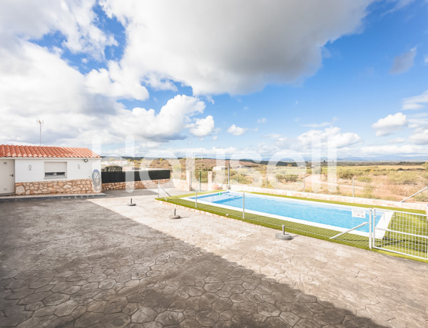 House-Villa For sell in Torrejoncillo in Cáceres 