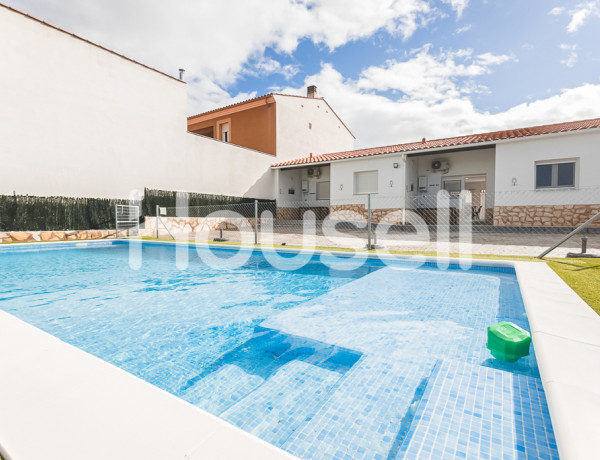 House-Villa For sell in Torrejoncillo in Cáceres 