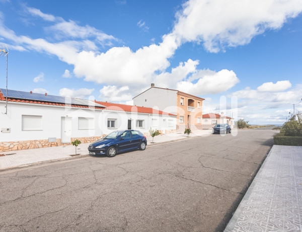 House-Villa For sell in Torrejoncillo in Cáceres 