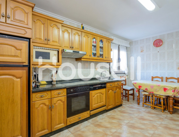 Casa en venta de 210 m² Calle Higinio Carrocera, 33939 Langreo (Asturias)