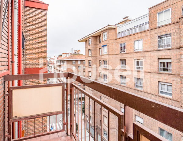 Piso en venta de 83 m² Calle Nicolás Salmerón, 47004 Valladolid