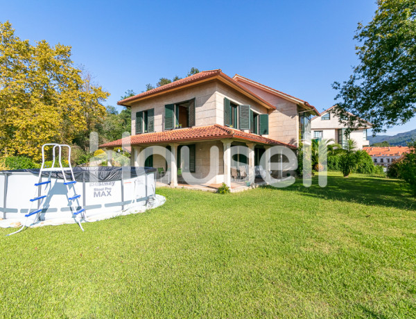 House-Villa For sell in Moaña in Pontevedra 