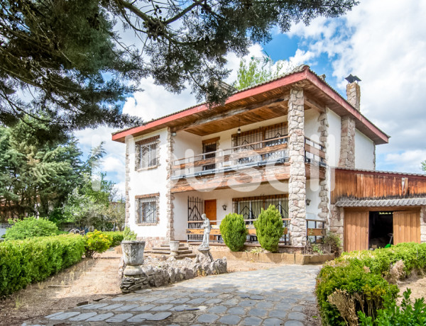Casa en venta de 184 m² Carretera León-Collanzo, 24891 Garrafe de Torío (León)