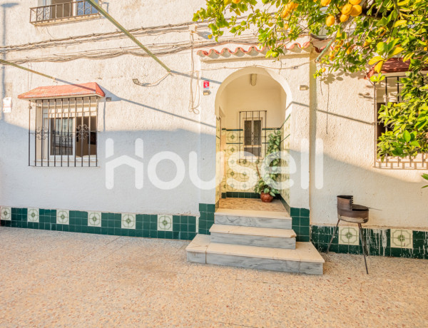 Casa en venta de 130 m² Calle Ataulfo, 41703 Dos Hermanas (Sevilla)