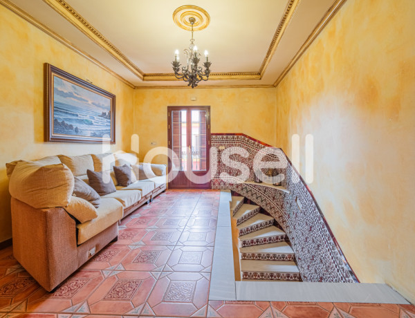 House-Villa For sell in Dos Hermanas in Sevilla 