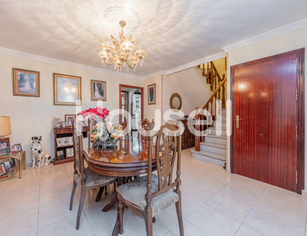 House-Villa For sell in Dos Hermanas in Sevilla 