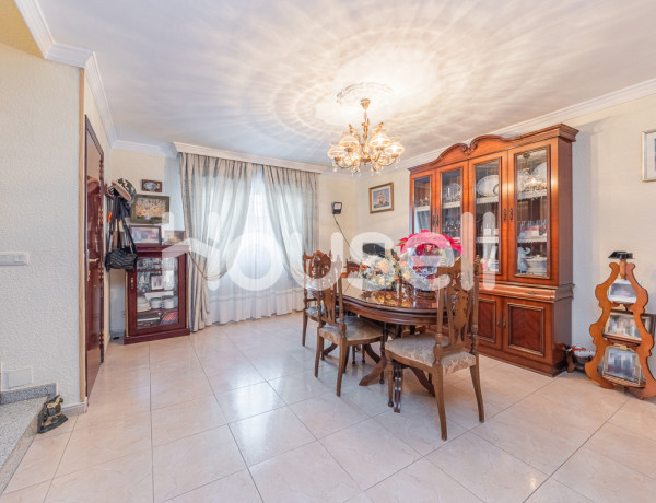 House-Villa For sell in Dos Hermanas in Sevilla 